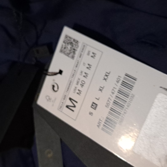 Zara button up top, size m , stretch, new with tags - Picture 10 of 10